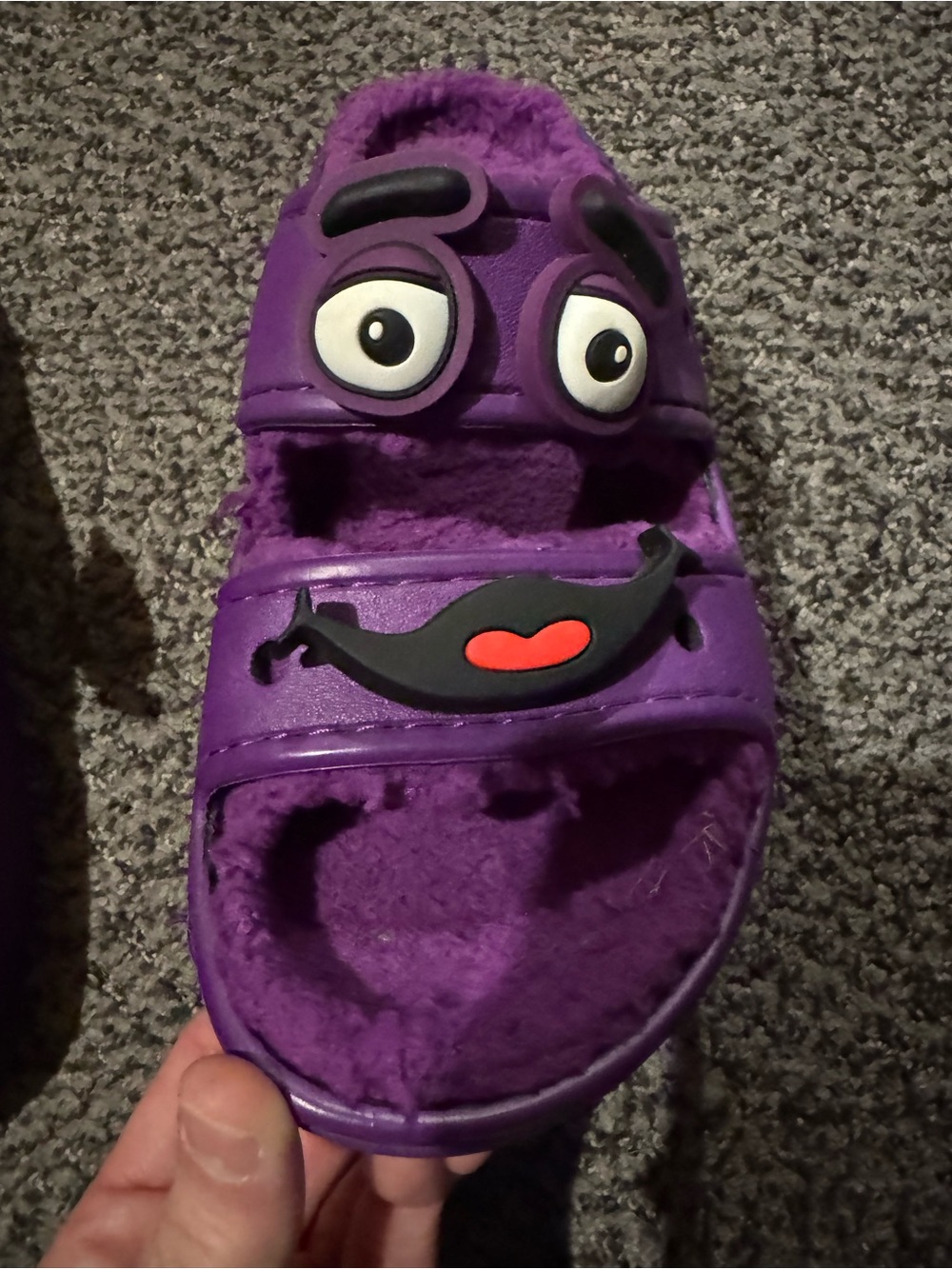 McDonald's x Crocs Classic Cozzzy Sandal 'Grimace'. - Picture 7 of 8